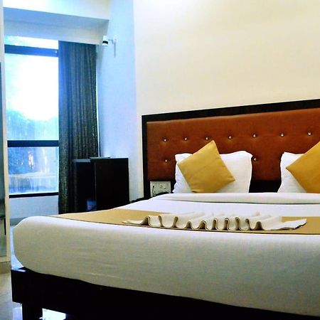 The Best Hotel Mumbai Bagian luar foto